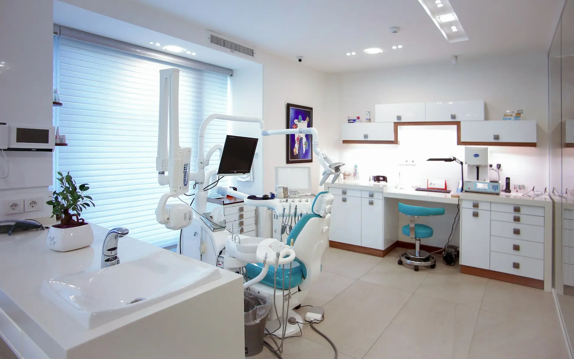 Dt. Burak Yılmaz Ağız ve Diş Sağlığı Kliniği